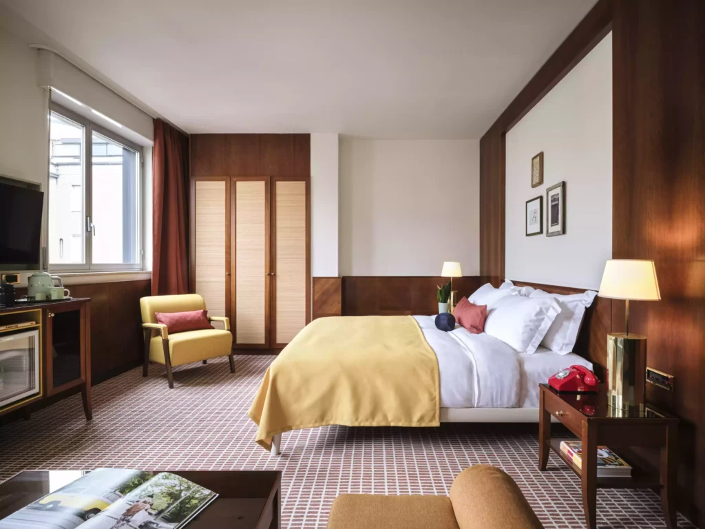 Max Brown Missori - Milan - Steve Herud34