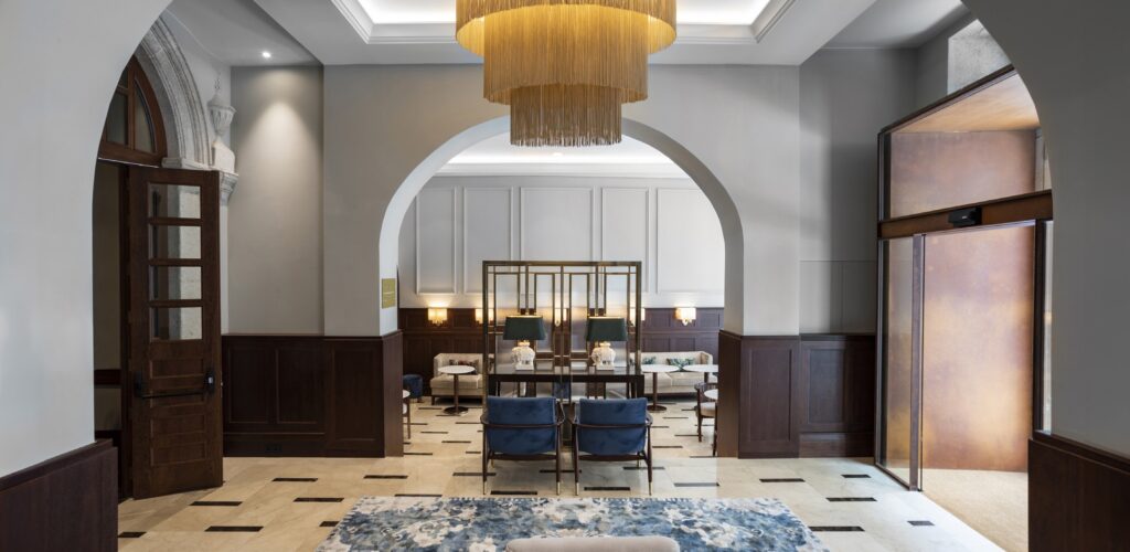 ICON HOTELS - Principal